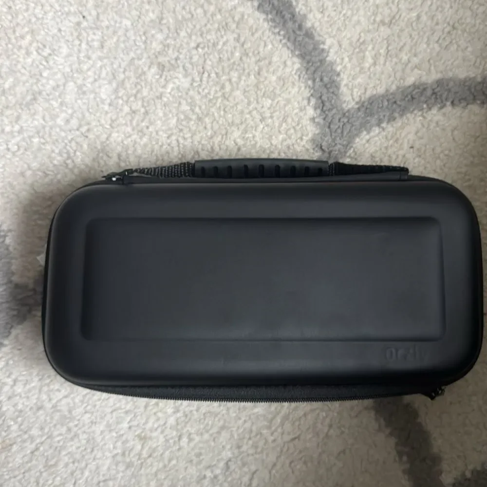NINTENDO SWITCH BUNDLE 3 games screen protector carry case & gaming accessories